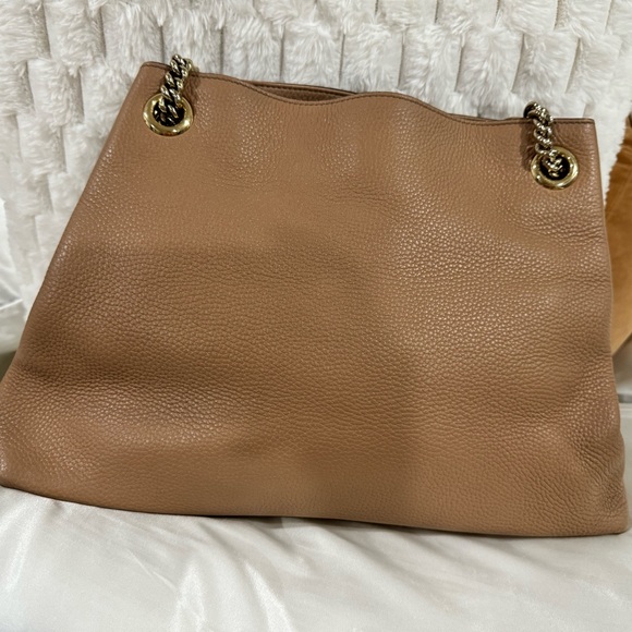 Gucci Medium Soho Chain Tote Bag - Picture 3 of 5